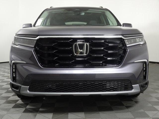 new 2025 Honda Pilot car, priced at $50,595