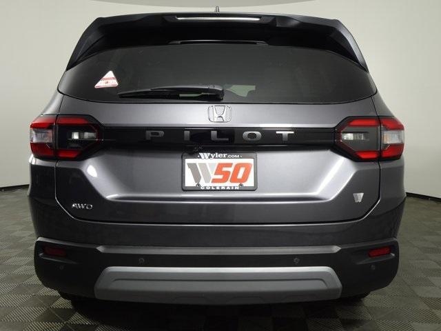 new 2025 Honda Pilot car, priced at $47,825