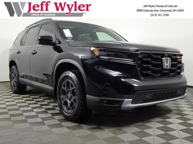 new 2025 Honda Pilot car, priced at $51,330