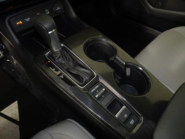 new 2026 Honda Civic Hybrid car, priced at $33,490