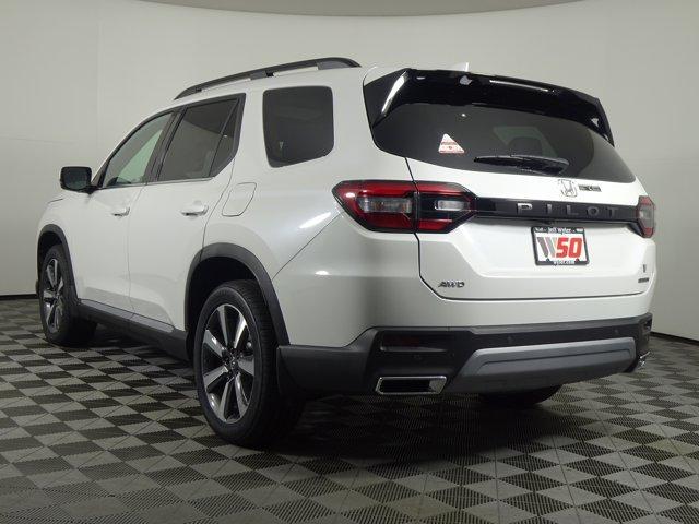 new 2025 Honda Pilot car, priced at $50,950