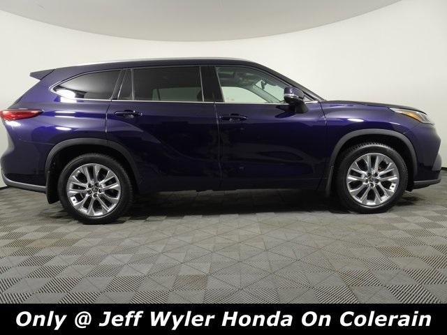 used 2020 Toyota Highlander car, priced at $31,676