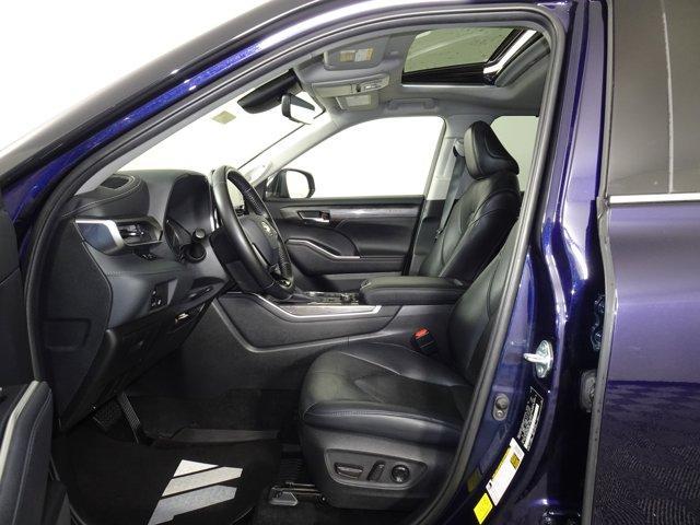used 2020 Toyota Highlander car, priced at $32,259