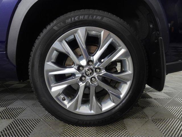 used 2020 Toyota Highlander car, priced at $32,259