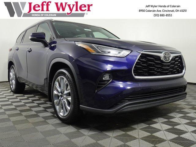 used 2020 Toyota Highlander car, priced at $32,259