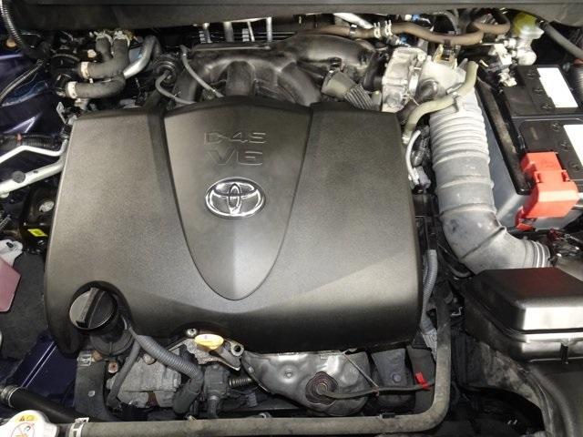 used 2020 Toyota Highlander car, priced at $31,676