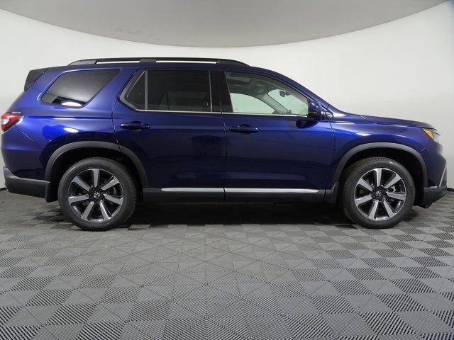 new 2025 Honda Pilot car, priced at $49,566