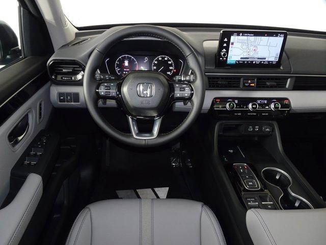 new 2025 Honda Pilot car, priced at $49,566