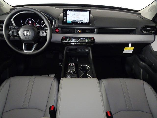 new 2025 Honda Pilot car, priced at $49,566