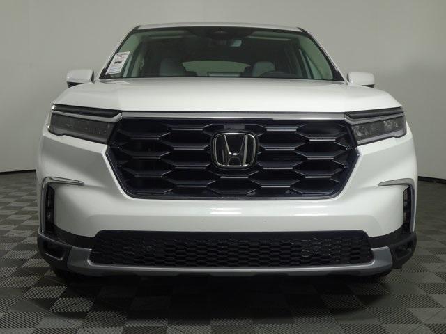 new 2025 Honda Pilot car, priced at $47,000