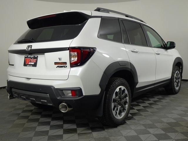 new 2025 Honda Passport car, priced at $47,015