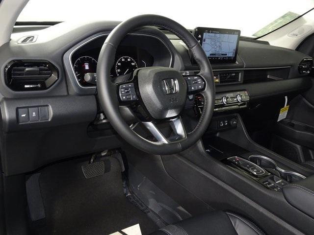 new 2025 Honda Pilot car, priced at $47,276
