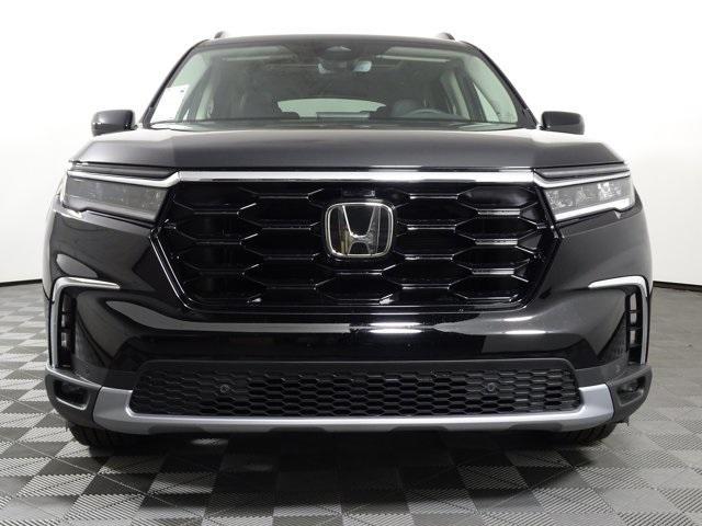 new 2025 Honda Pilot car, priced at $47,276