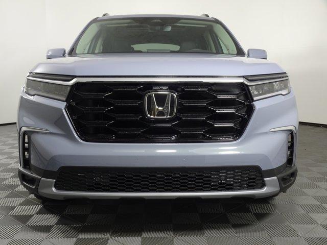 new 2025 Honda Pilot car, priced at $49,971