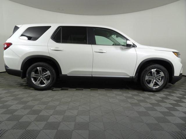 new 2025 Honda Pilot car, priced at $47,050