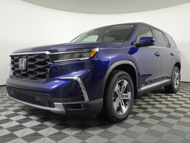 new 2025 Honda Pilot car, priced at $44,840