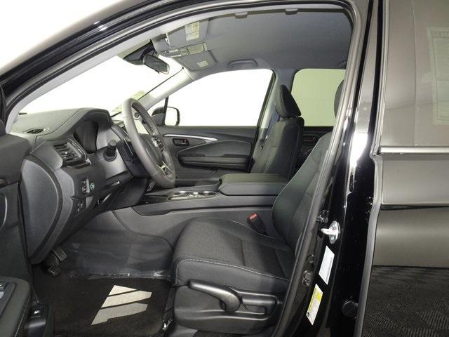 new 2025 Honda Ridgeline car, priced at $41,176