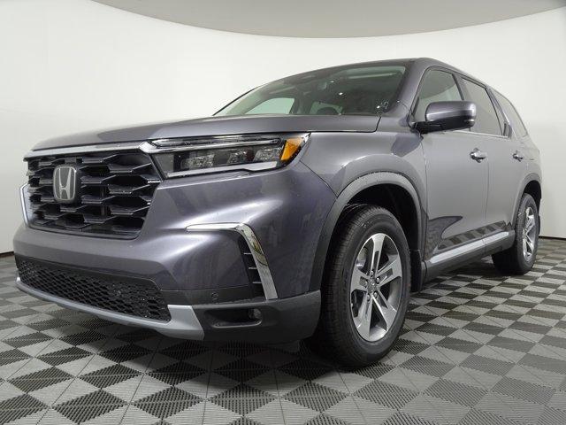 new 2025 Honda Pilot car, priced at $46,095