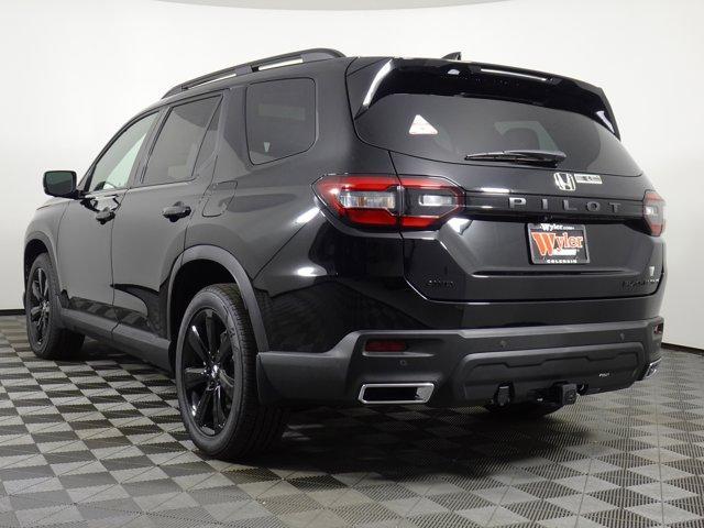 new 2025 Honda Pilot car, priced at $54,888