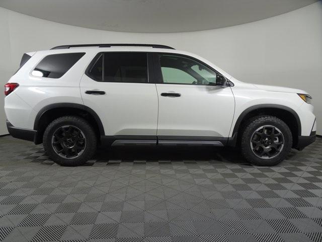 new 2025 Honda Pilot car, priced at $50,750