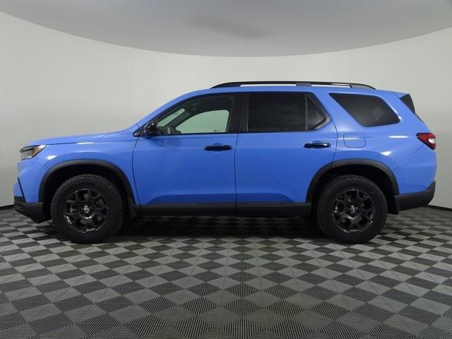 new 2025 Honda Pilot car, priced at $48,574