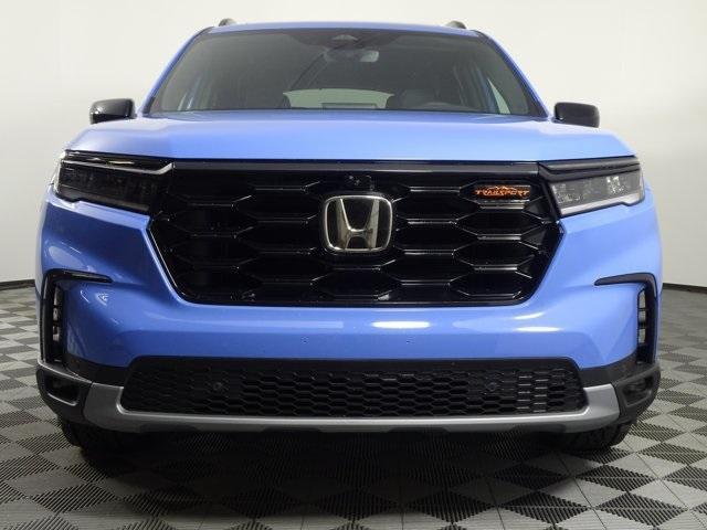 new 2025 Honda Pilot car, priced at $48,574