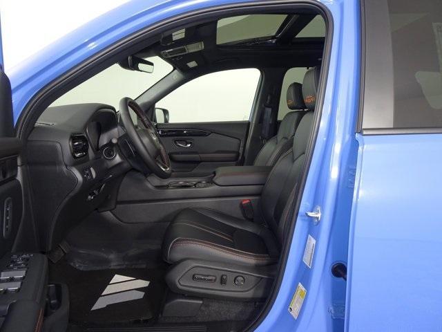 new 2025 Honda Pilot car, priced at $48,574