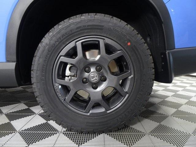 new 2025 Honda Pilot car, priced at $48,574