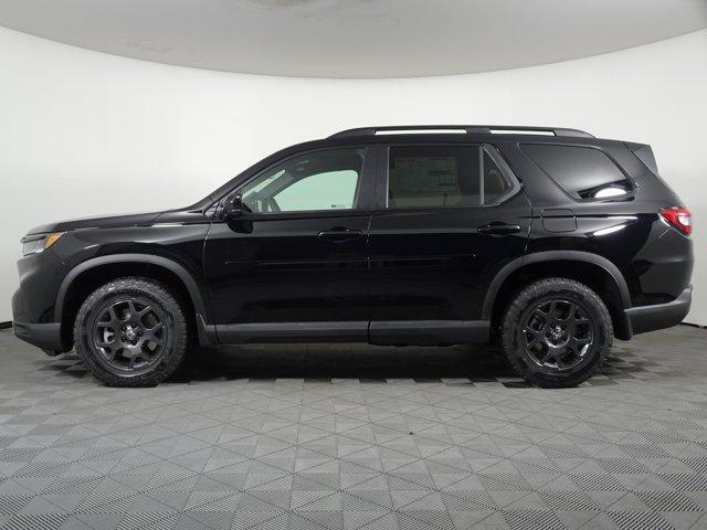 new 2025 Honda Pilot car, priced at $50,195