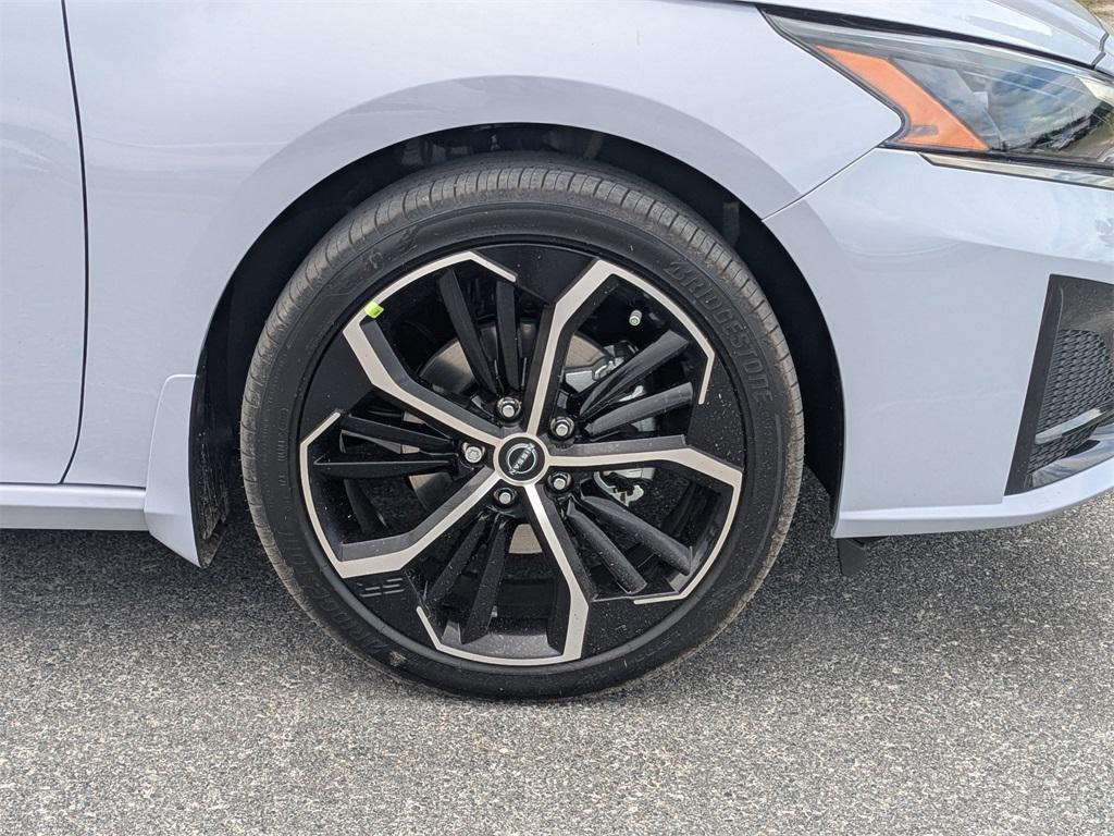 new 2025 Nissan Altima car, priced at $30,430