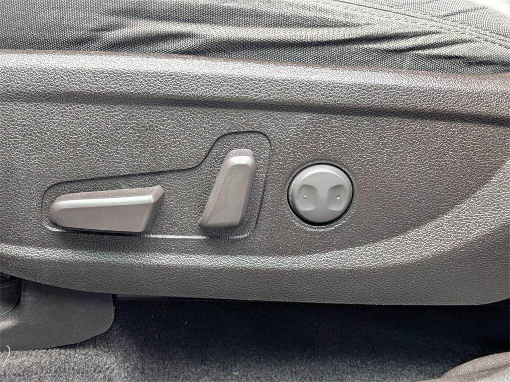 used 2020 Hyundai Santa Fe car, priced at $19,001