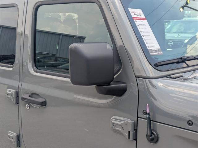 used 2022 Jeep Gladiator car, priced at $35,935