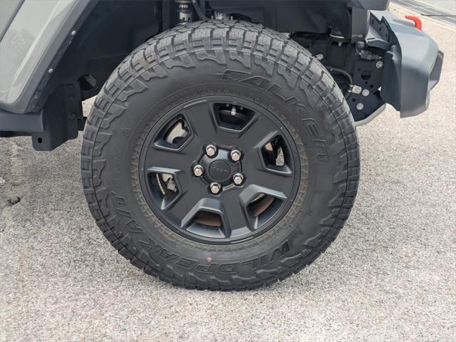 used 2022 Jeep Gladiator car, priced at $35,935