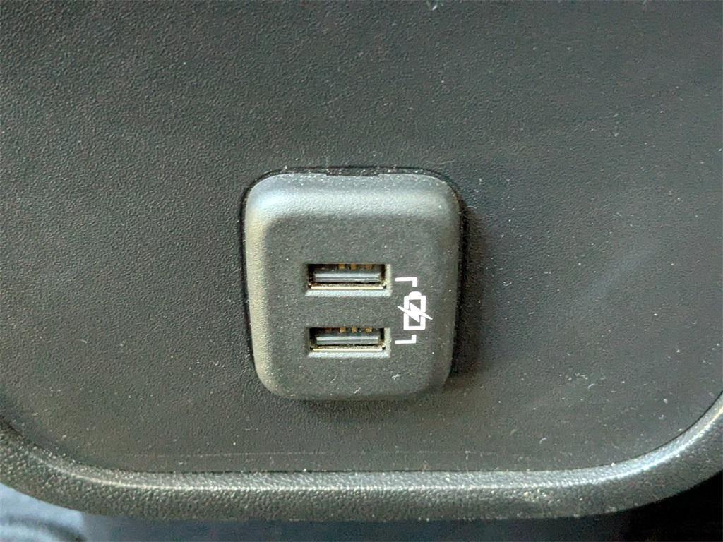 used 2020 Chevrolet Equinox car, priced at $11,934