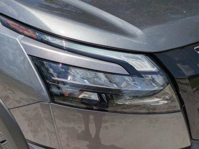new 2025 Nissan Pathfinder car, priced at $40,967