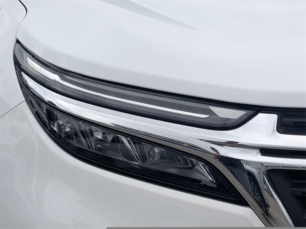 used 2024 Chevrolet Equinox car, priced at $21,932