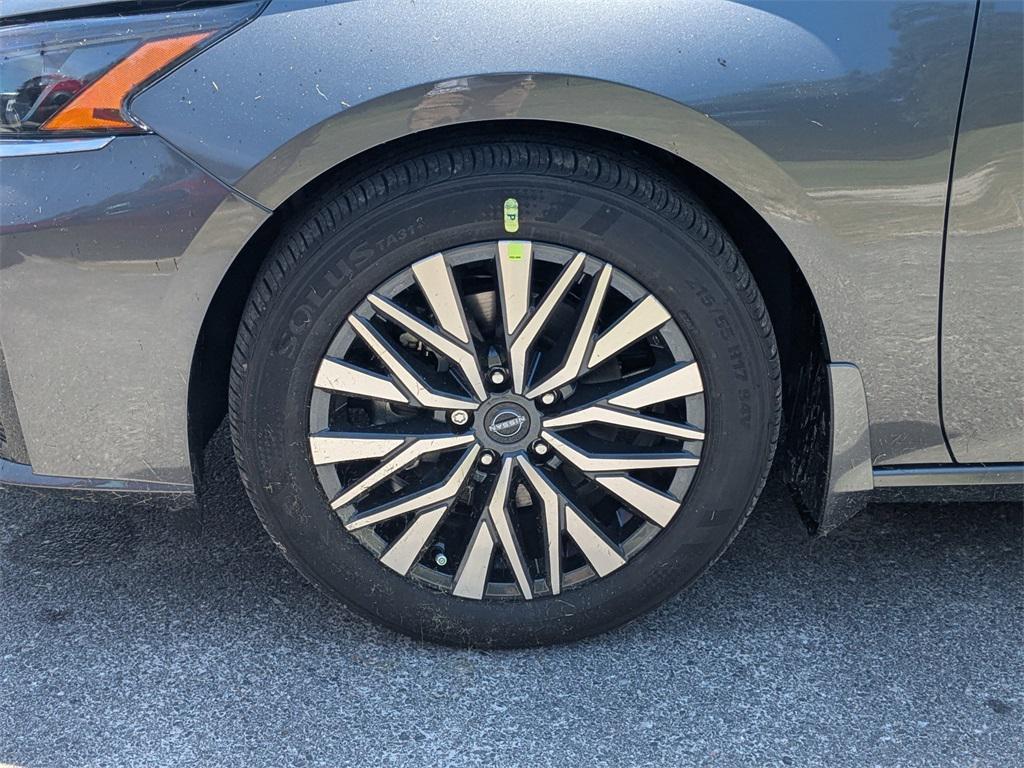 new 2025 Nissan Altima car, priced at $28,697