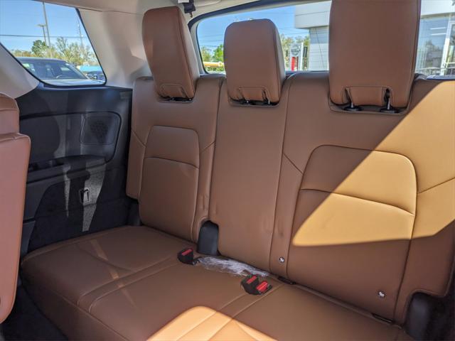 new 2025 Nissan Pathfinder car, priced at $45,540