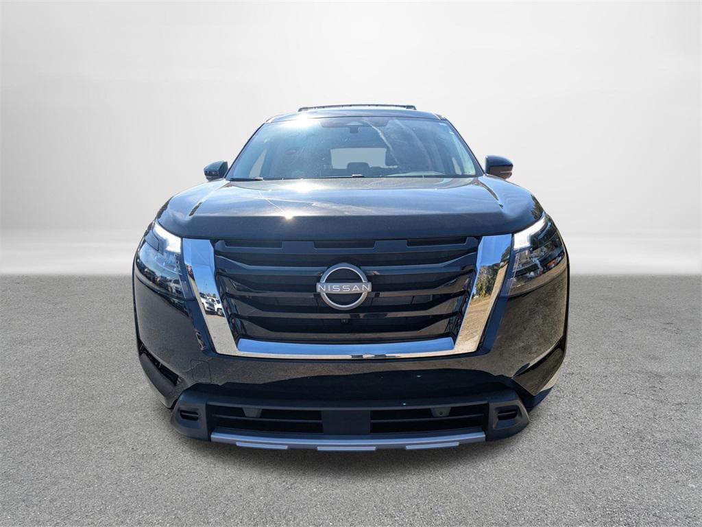 new 2025 Nissan Pathfinder car, priced at $33,590