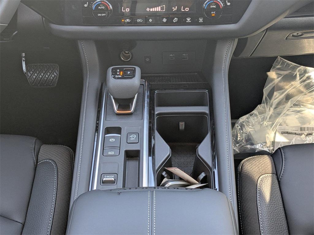 new 2025 Nissan Pathfinder car, priced at $33,590