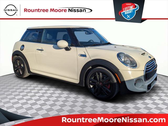 used 2018 MINI Hardtop car, priced at $18,491