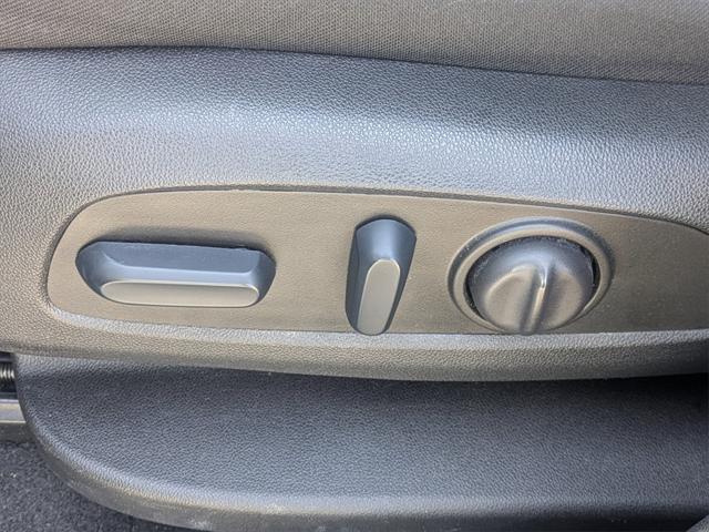used 2023 Chevrolet Equinox car, priced at $19,078