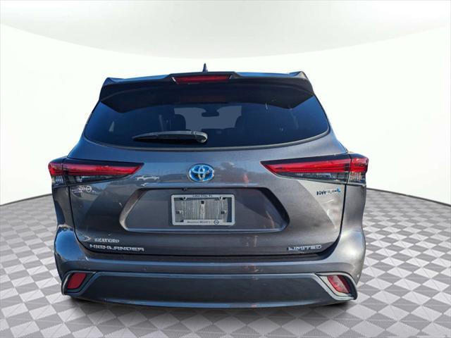 used 2022 Toyota Highlander Hybrid car, priced at $37,697