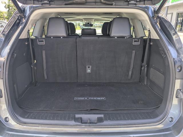 used 2020 Toyota Highlander car, priced at $28,183