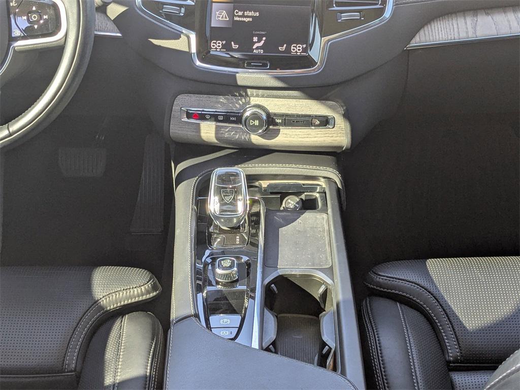 used 2022 Volvo XC90 Recharge Plug-In Hybrid car, priced at $33,429