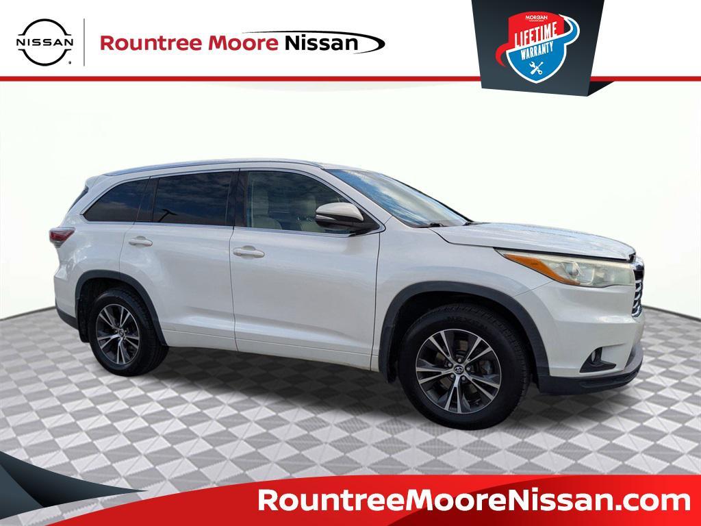 used 2016 Toyota Highlander car, priced at $15,754