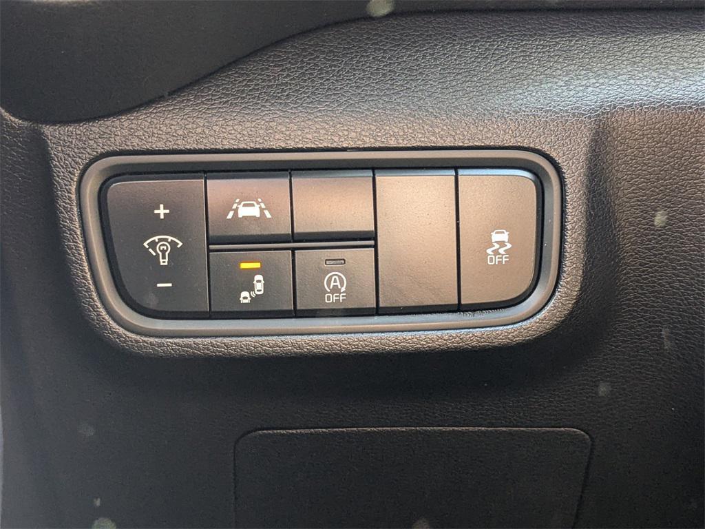 used 2022 Kia Soul car, priced at $15,085