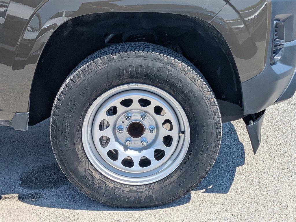 used 2024 Chevrolet Colorado car, priced at $27,250