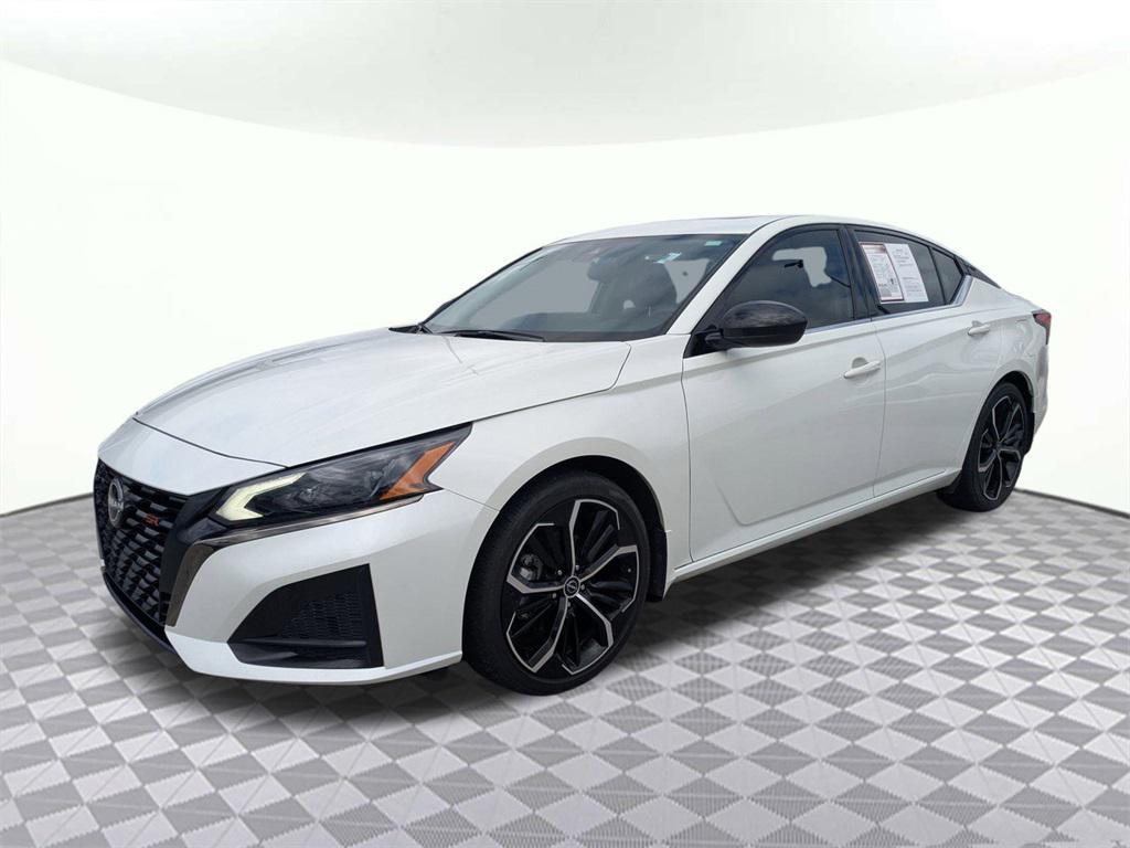 used 2023 Nissan Altima car, priced at $18,784
