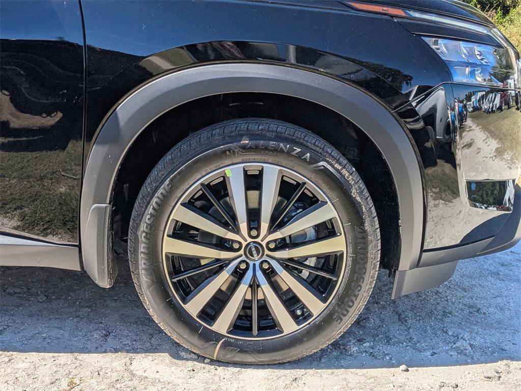 new 2025 Nissan Pathfinder car, priced at $43,763